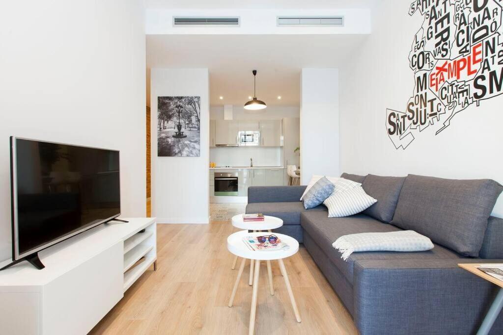 Perfectly Located 4Bed 4Bath Apartment In Barcelona 3 1 Экстерьер фото