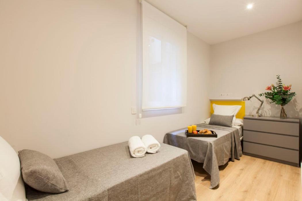 Perfectly Located 4Bed 4Bath Apartment In Barcelona 3 1 Экстерьер фото