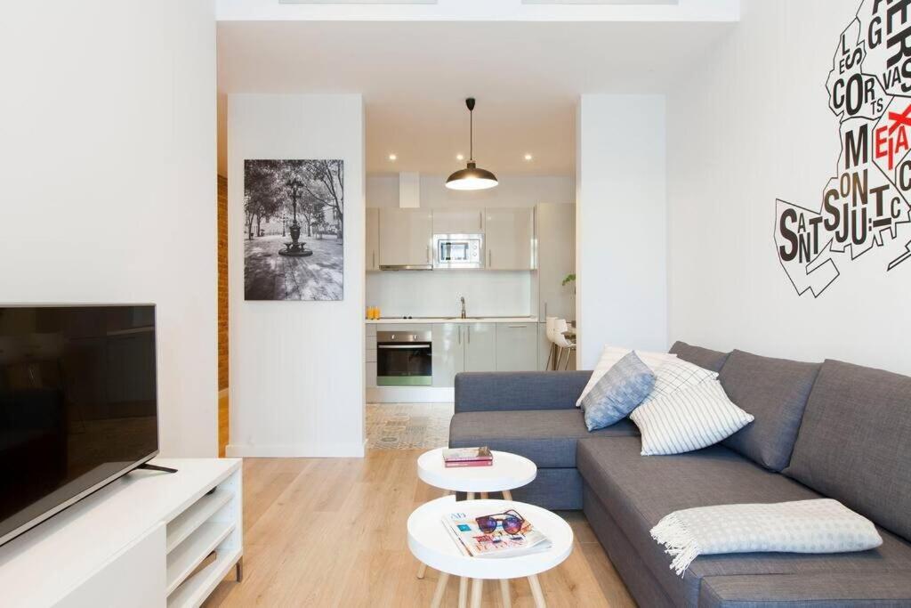 Perfectly Located 4Bed 4Bath Apartment In Barcelona 3 1 Экстерьер фото