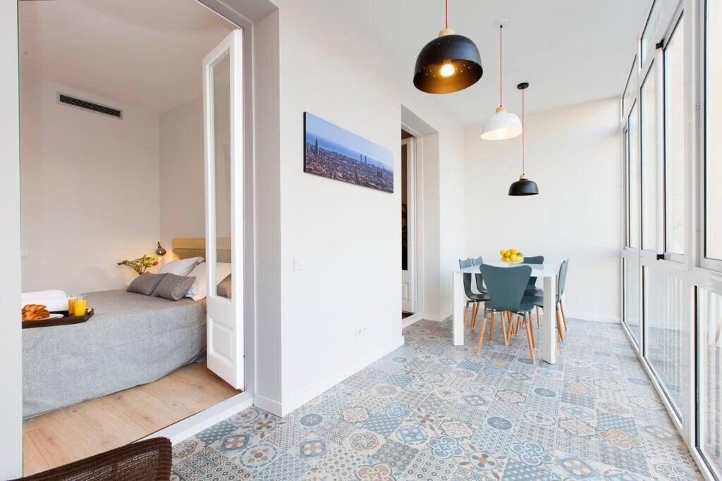 Perfectly Located 4Bed 4Bath Apartment In Barcelona 3 1 Экстерьер фото